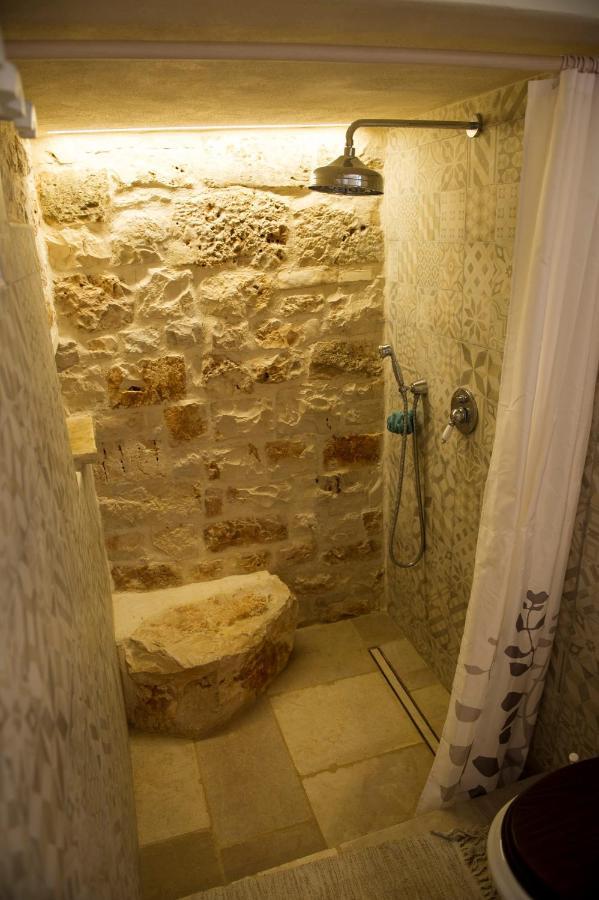 Вилла Dimora Trullivo, Charming House Кастеллана-Гротте Экстерьер фото